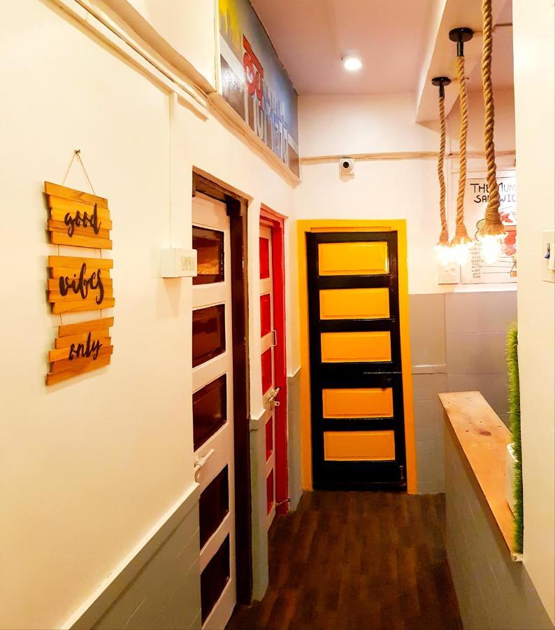 Bed in 8-Bed Dormitory Room with Air-Conditioning