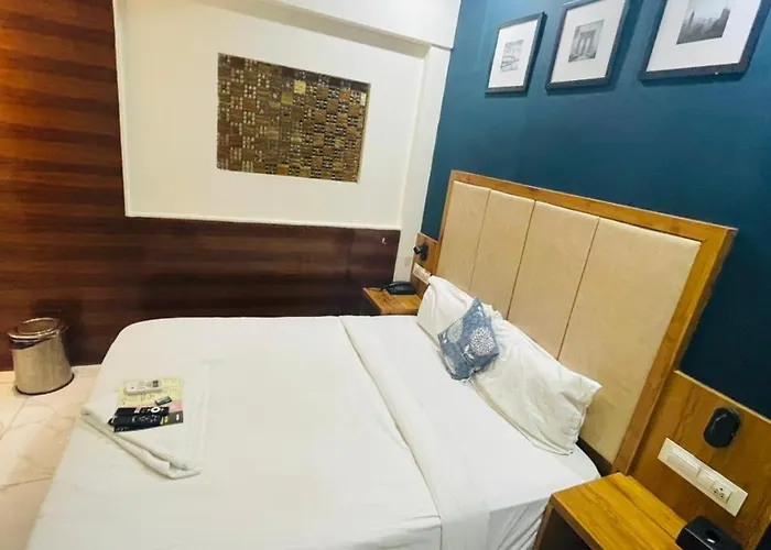 Hotel Astros Mumbai